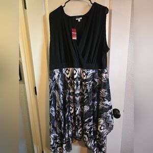 Avenue Black and White High-Low V-Neck Cocktail Dress